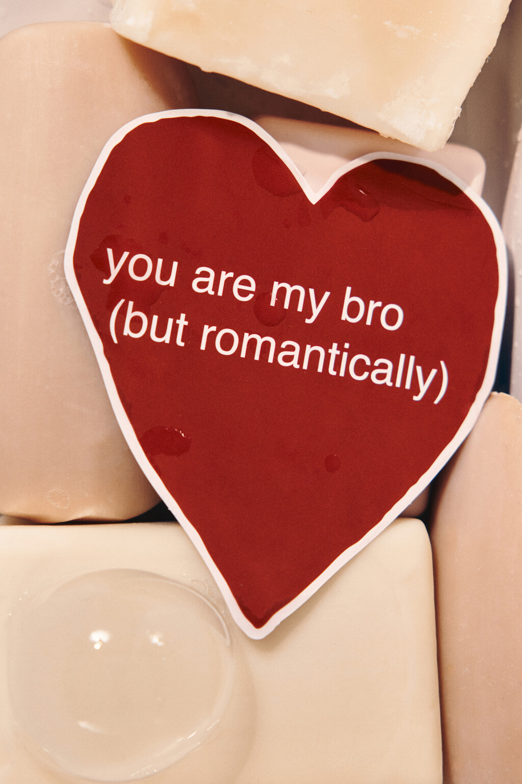 Открытка в виде сердечка с надписью - цвет черный - 1