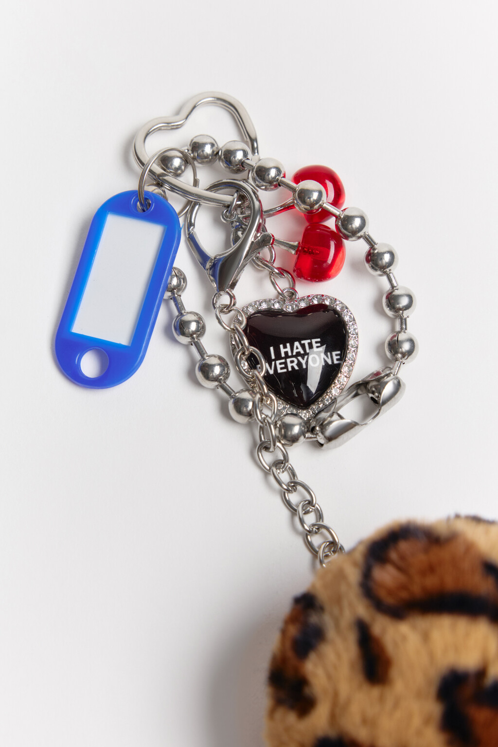 Брелок-обвес с пушистиком и подвесками - цвет розовый - 2