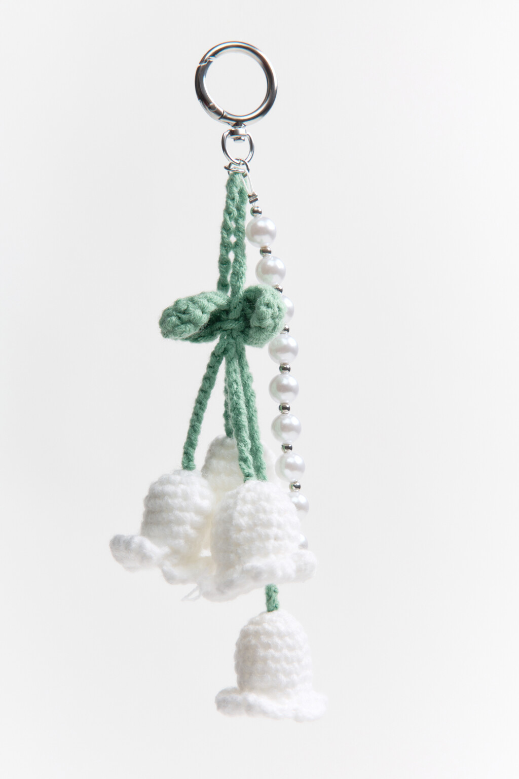 Брелок-обвес с вязаными цветами и бусинами - цвет мультиколор - 2