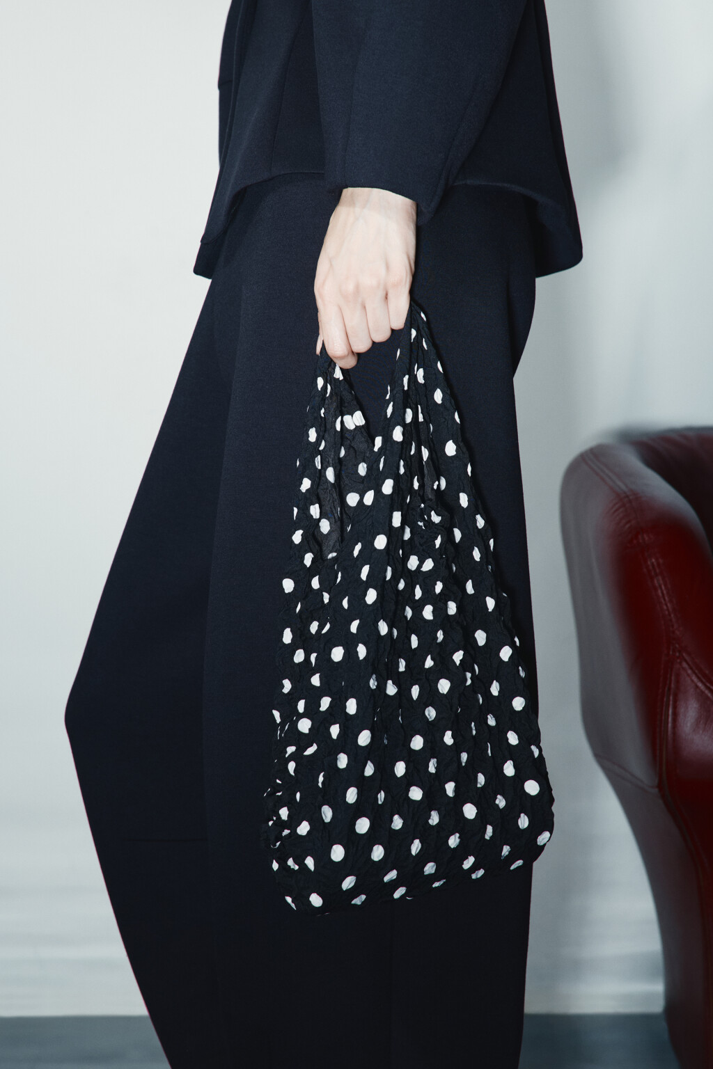 Сумка-мешок стрейчевая - цвет черный - 1