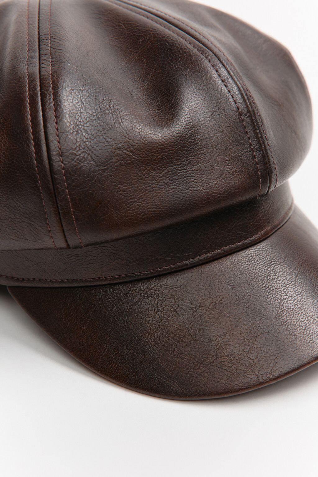 Кепи с кожаной фактурой - цвет коричневый - 3