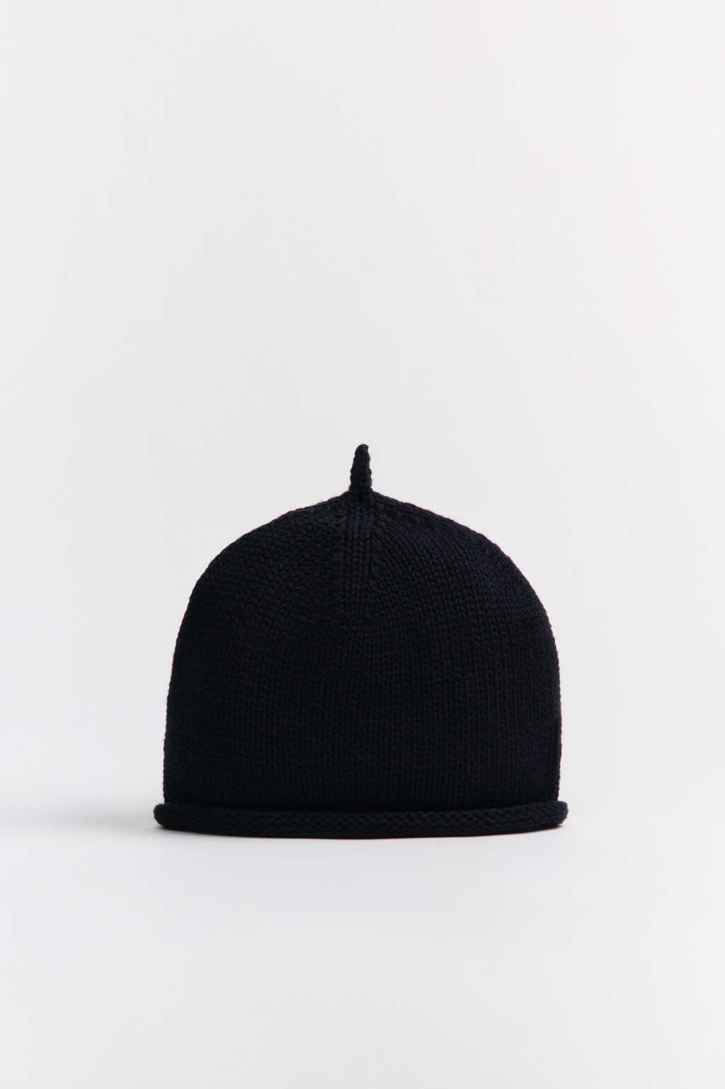 Шапка-бини вязаная - цвет черный - 1