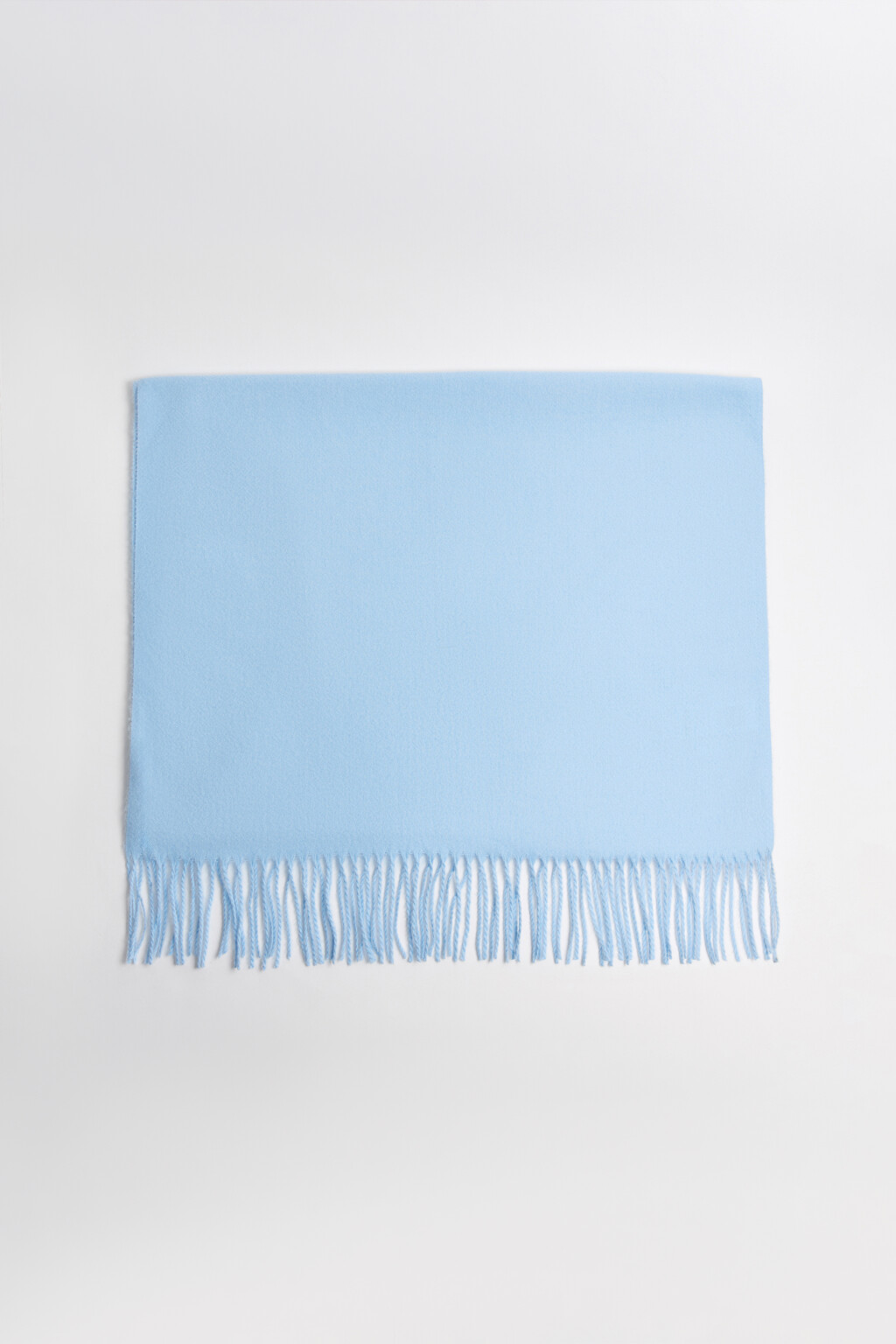 Шарф тонкий с бахромой - цвет голубой - 1