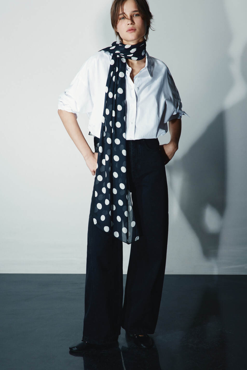 Шарф-палантин из модала с принтом - цвет черный - 2