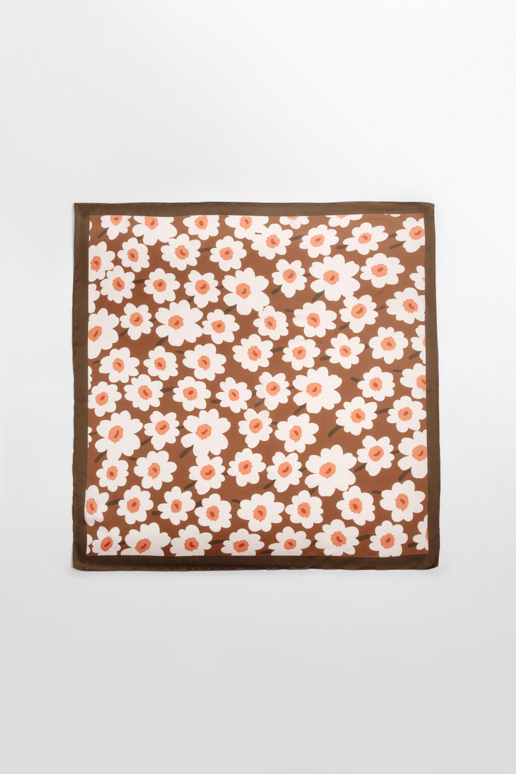 Платок атласный с принтом - цвет мультиколор - 2