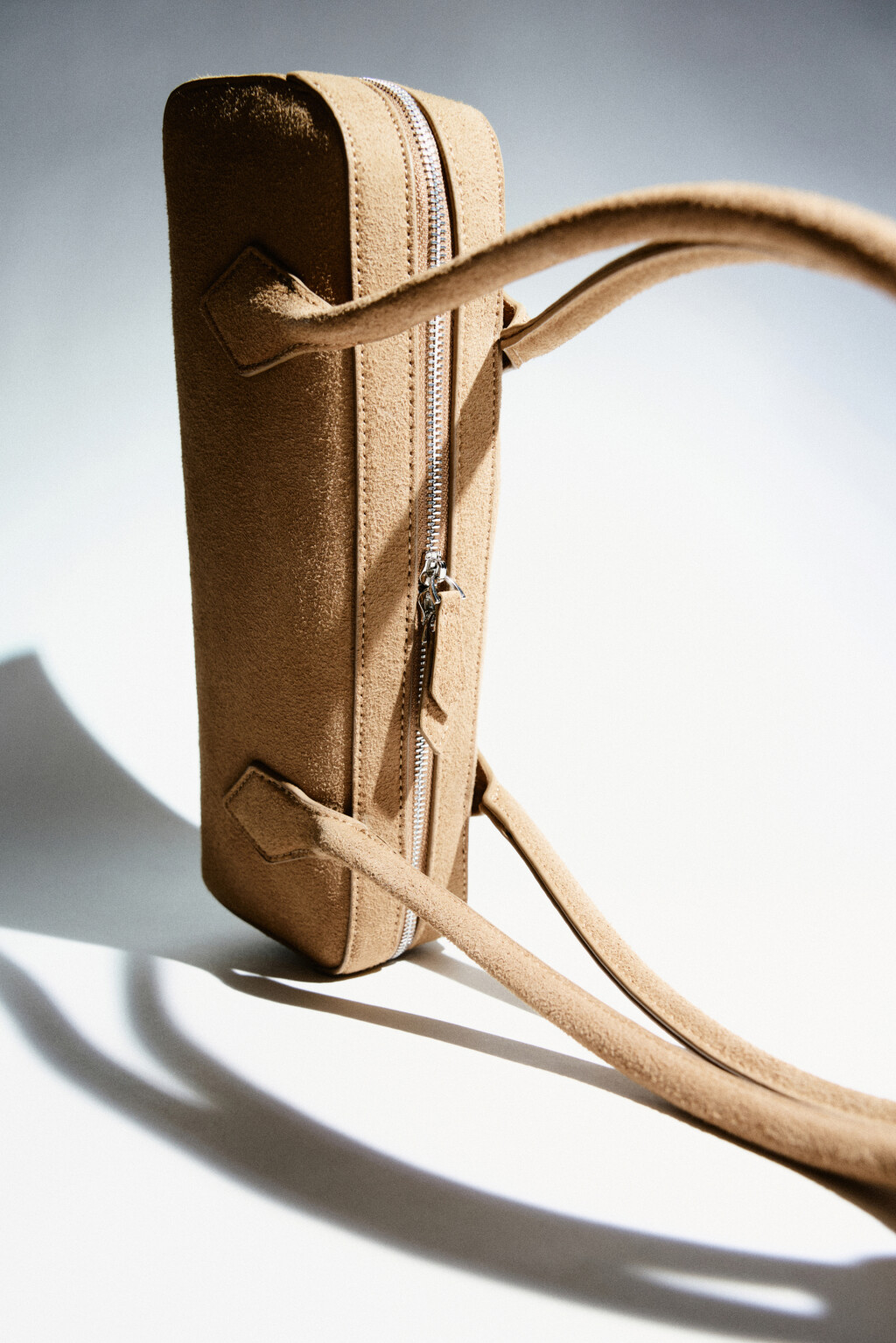 Сумка-багет с кожаной фактурой - цвет бежевый - 2