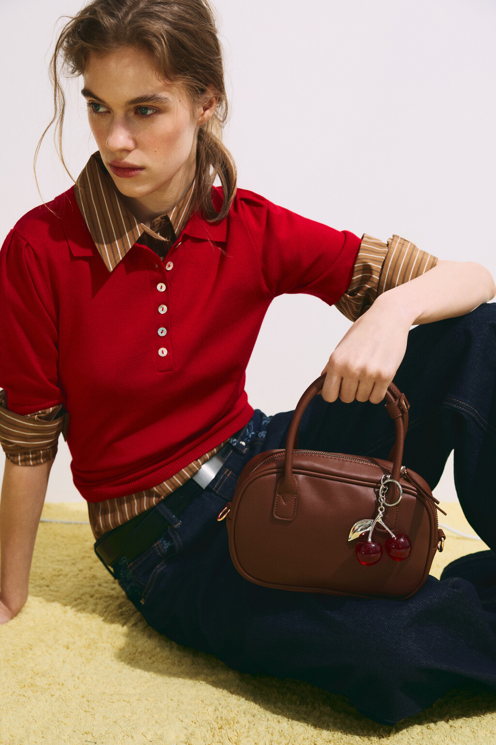 Сумка-кроссбоди каркасная с кожаной фактурой - цвет коричневый - 2