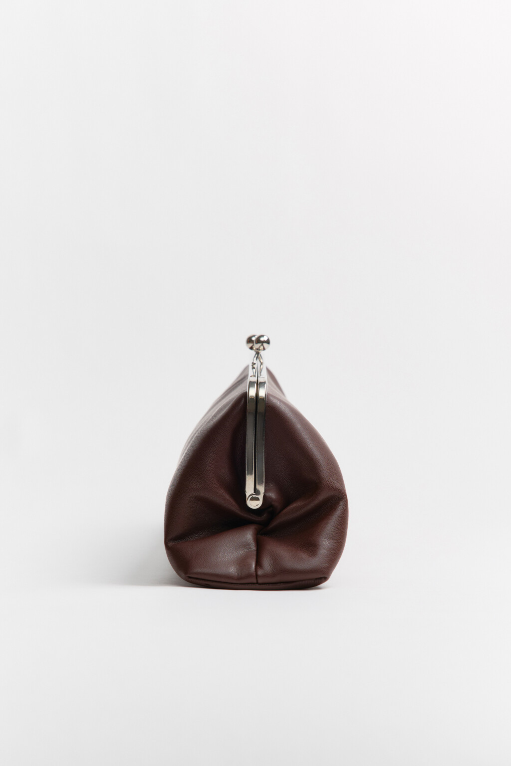 Сумка-клатч с кожаной фактурой - цвет коричневый - 6