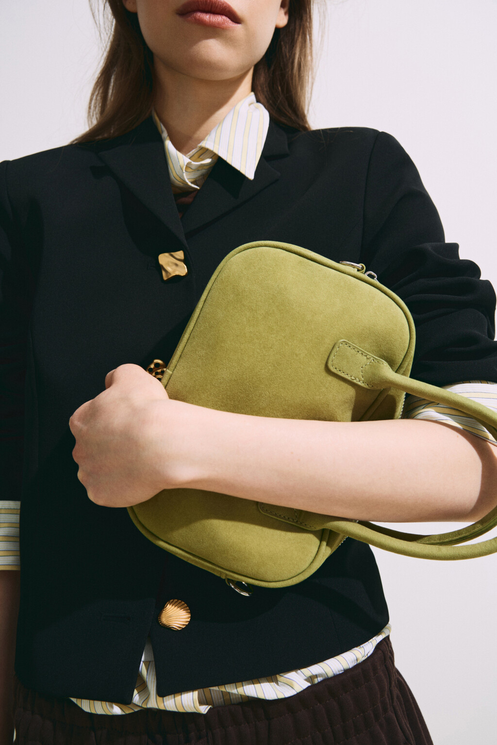 Сумка-кроссбоди с замшевой фактурой - цвет зеленый - 2
