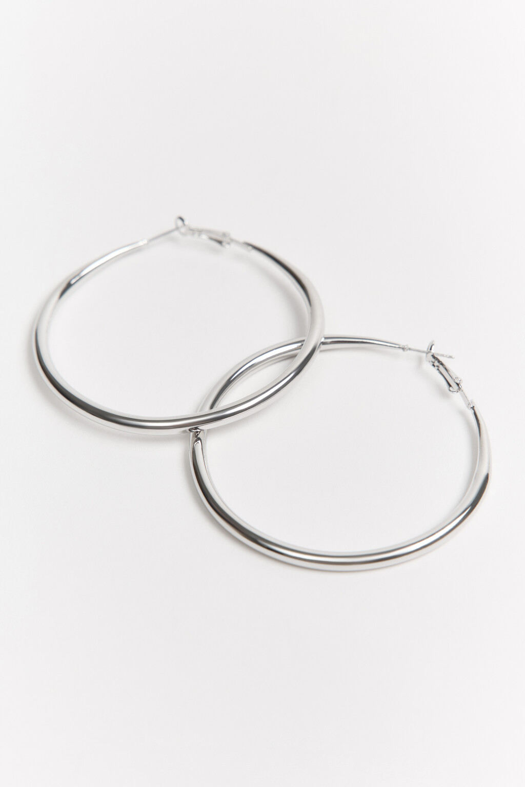 Серьги-кольца серебристые - цвет серый - 3