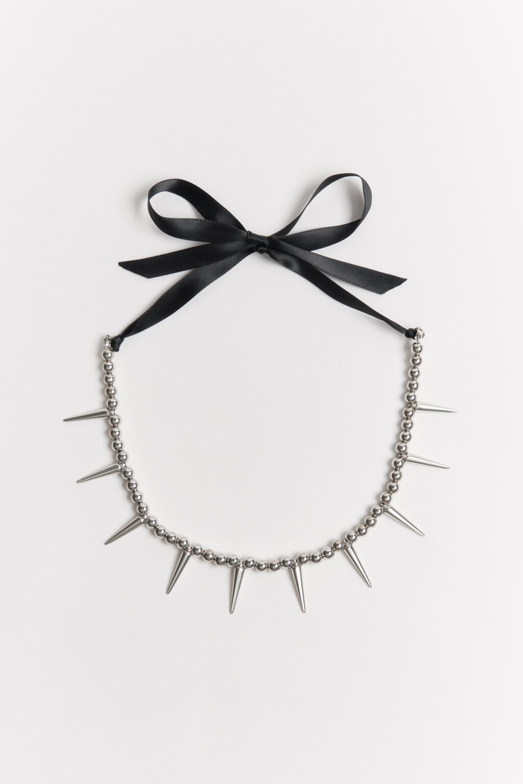 Колье с бусинами и шипами - цвет серый - 1