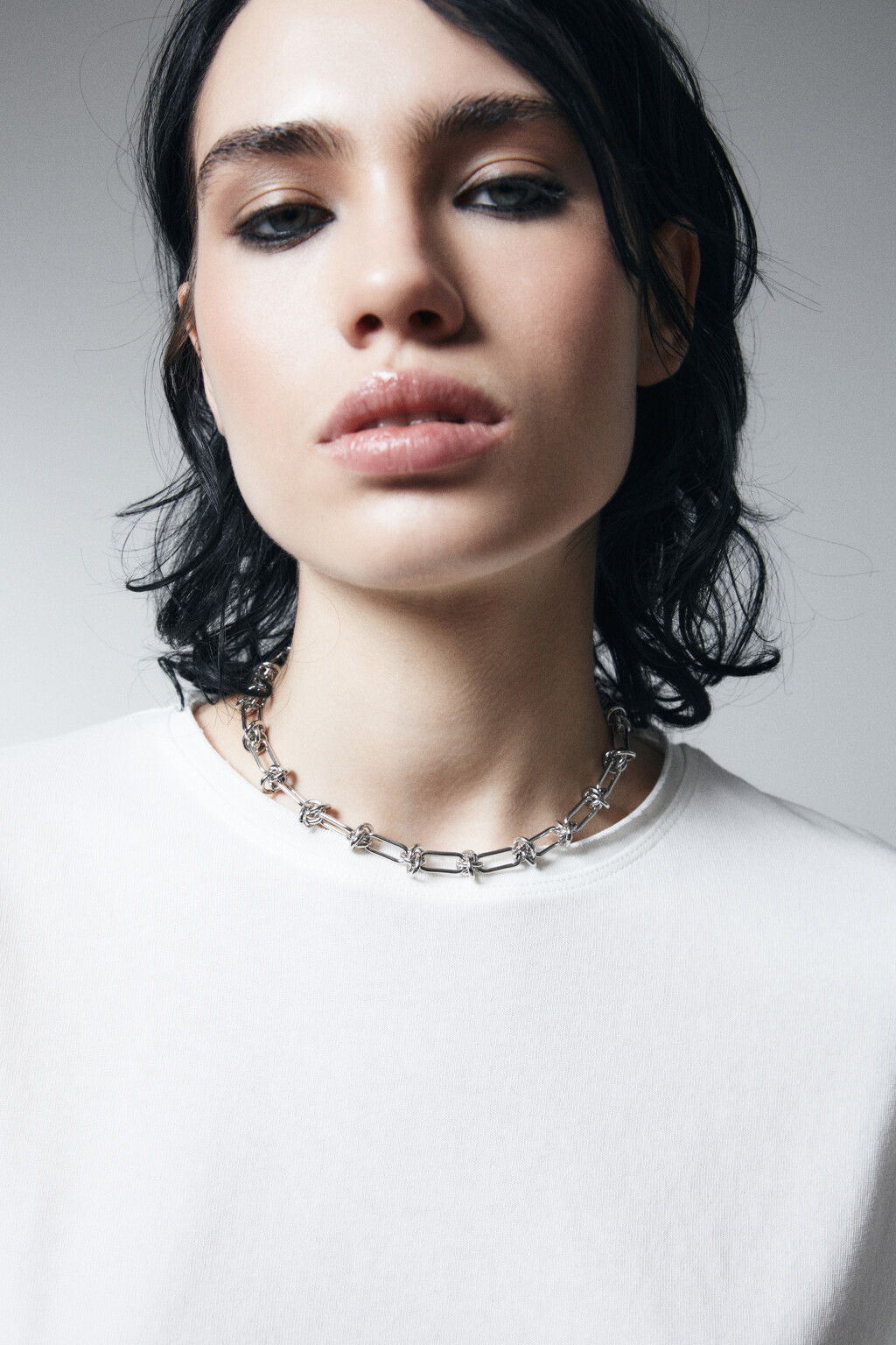 Колье-чокер в виде цепи с узлами - цвет серый - 3