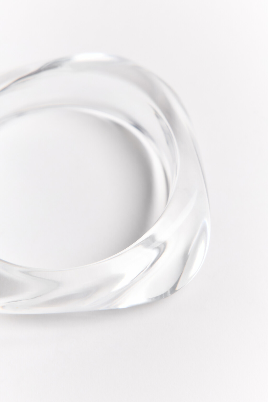 Браслет-кольцо прозрачный - цвет белый - 2