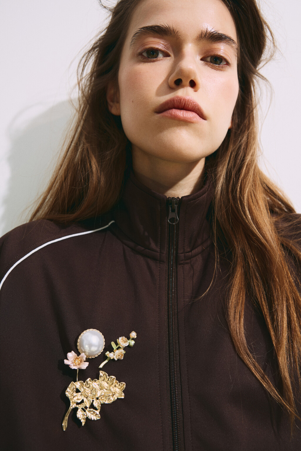 Набор брошей разных форм (4 штуки) - цвет мультиколор - 1