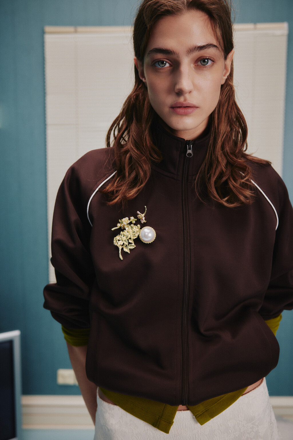 Набор брошей разных форм (4 штуки) - цвет мультиколор - 1