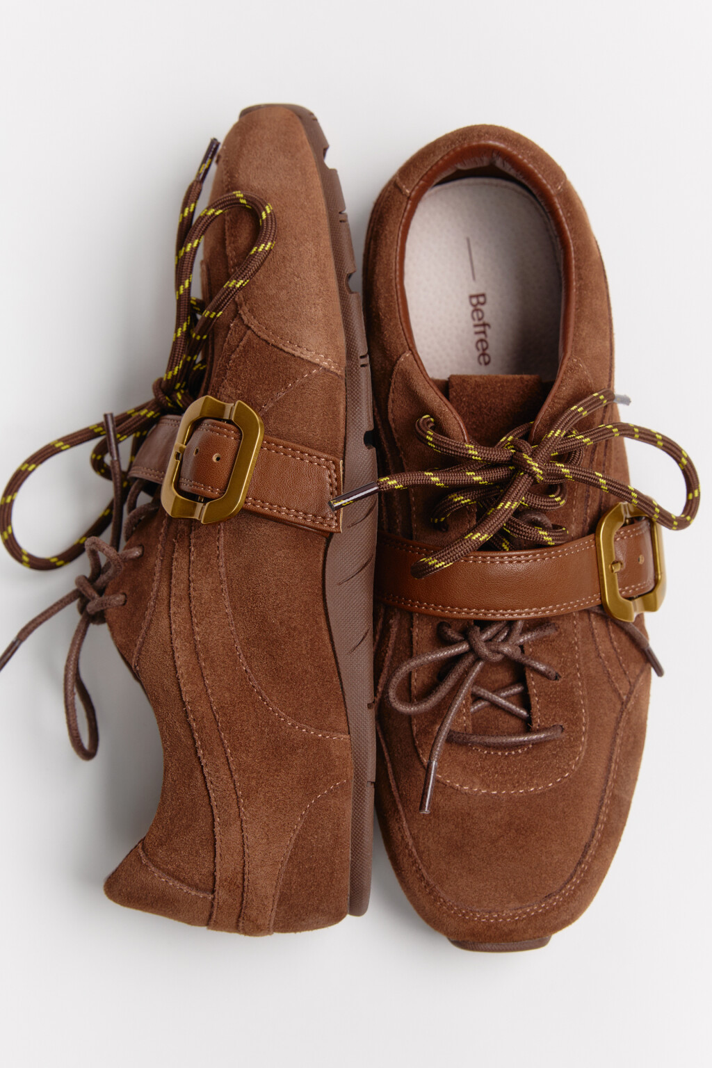 Кроссовки из натуральной кожи с боковой пряжкой - цвет коричневый - 2