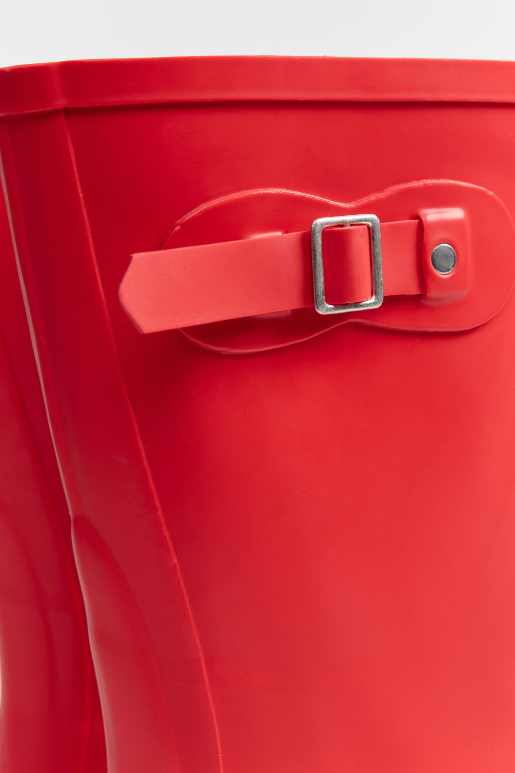 Сапоги резиновые низкие с пряжкой - цвет бордовый - 6