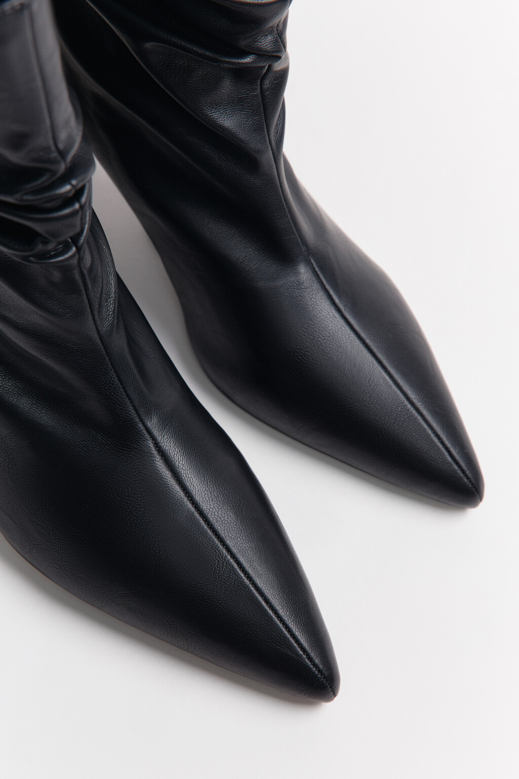 Ботильоны со складками - цвет черный - 9