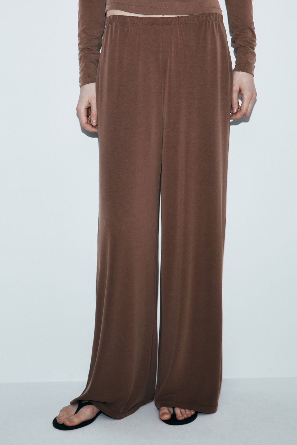 Брюки прямые со средней посадкой из модала - цвет бежевый - 2