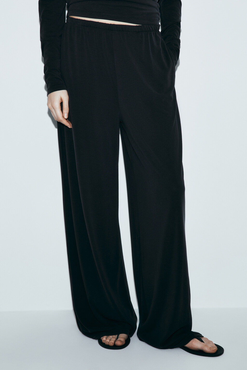 Брюки прямые со средней посадкой из модала - цвет серый - 2