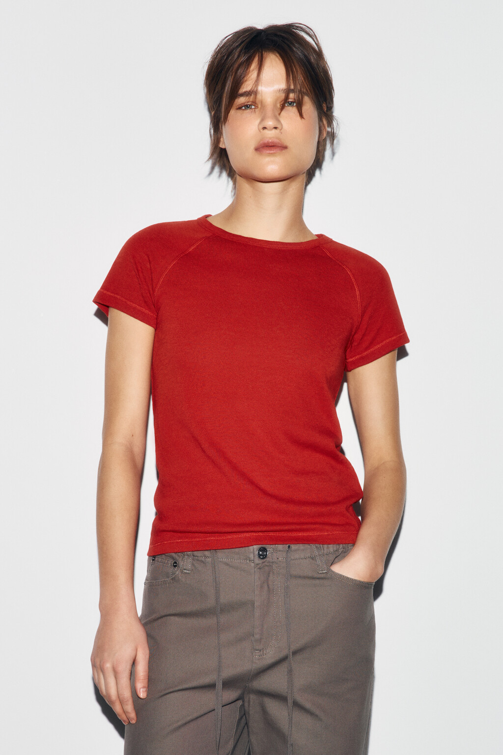 Футболка приталенная базовая с рукавами реглан - цвет красный - 3