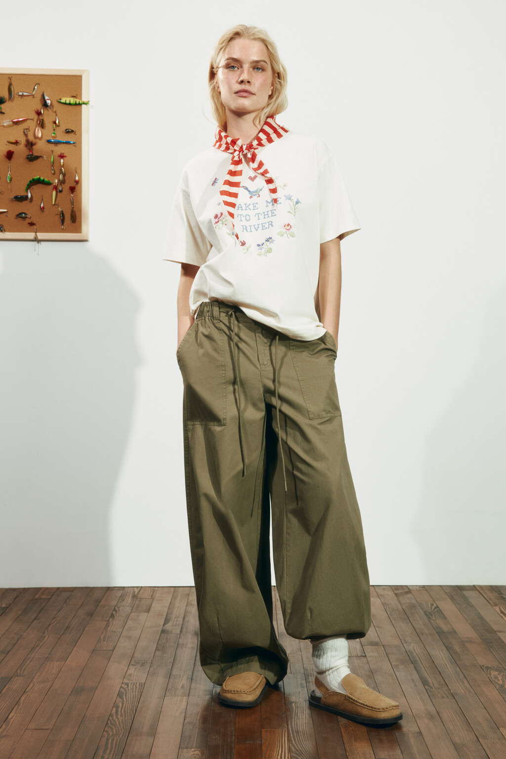 Футболка оверсайз хлопковая с вышивкой - цвет бежевый - 4