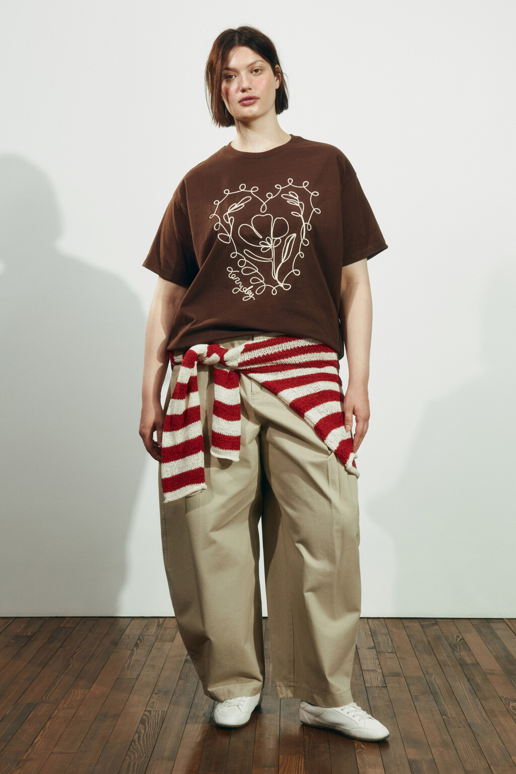 Футболка хлопковая с рисунком - цвет коричневый - 4