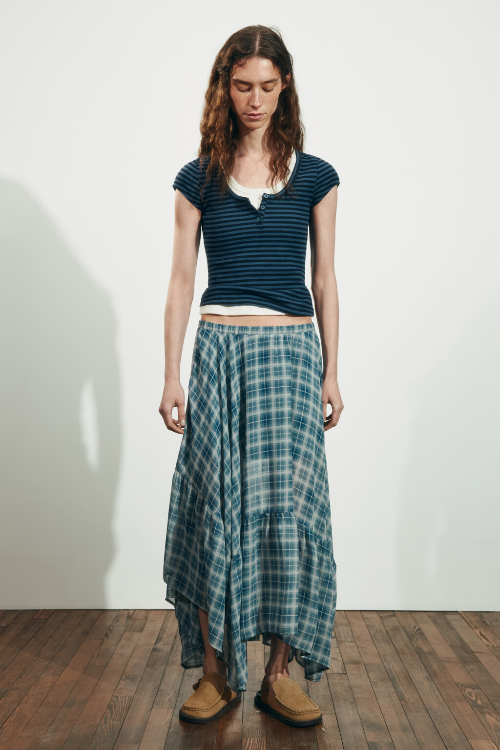 Футболка-топ облегающая на пуговицах - цвет синий - 4