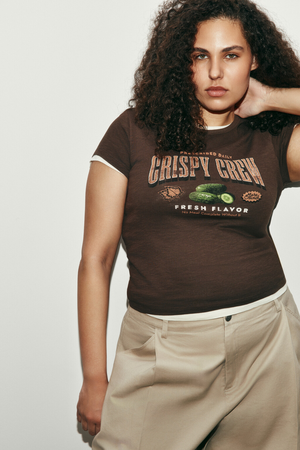 Футболка-топ облегающая с принтом - цвет коричневый - 1