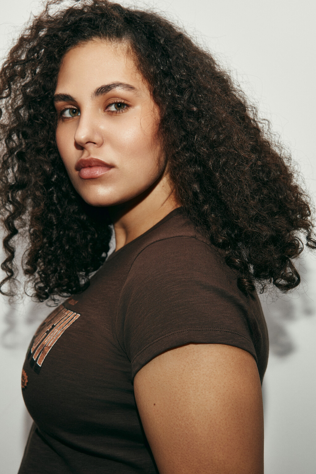 Футболка-топ облегающая с принтом - цвет коричневый - 6