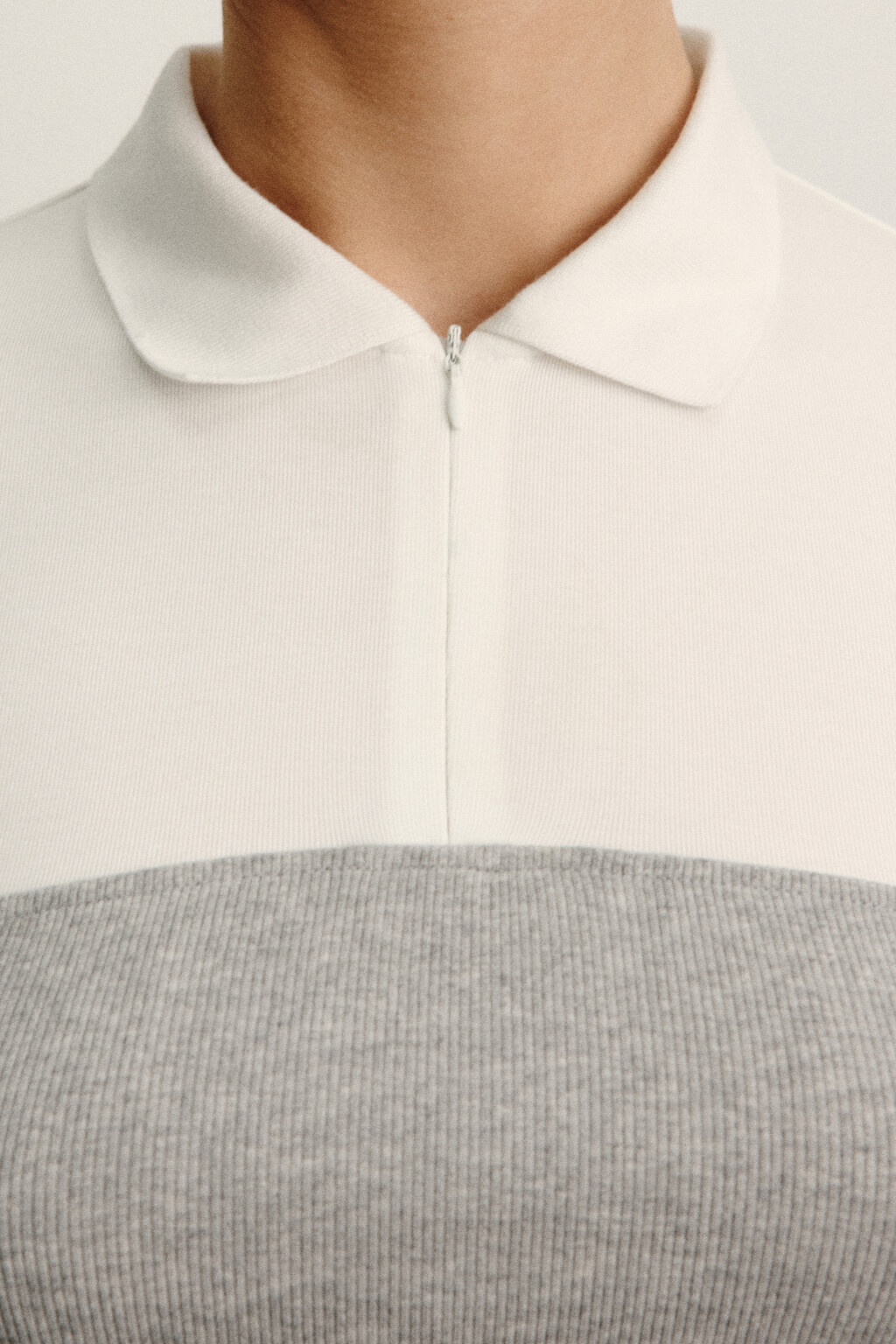 Футболка-поло на молнии с топом - цвет серый - 5