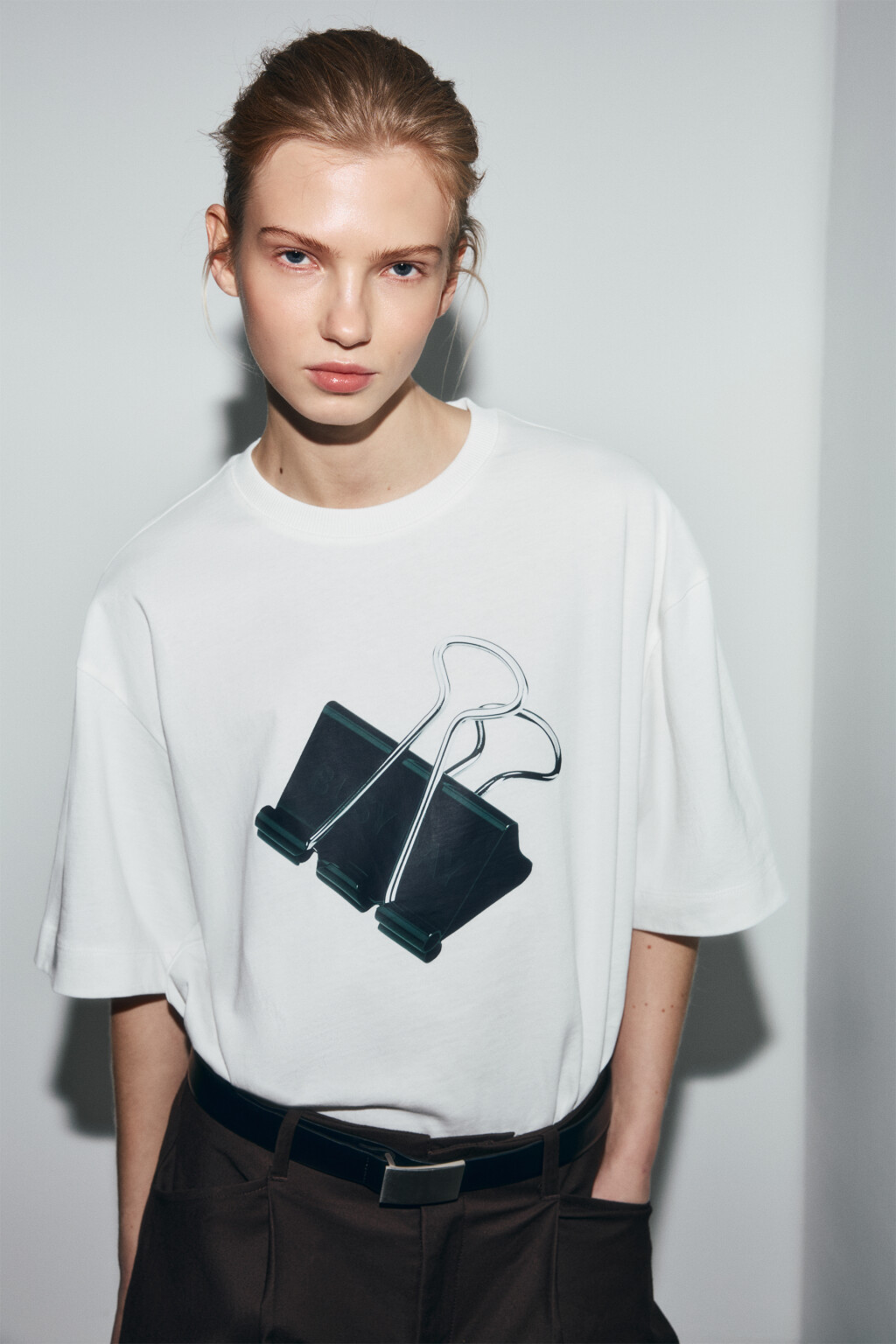 Футболка хлопковая оверсайз с принтом - цвет бежевый - 1