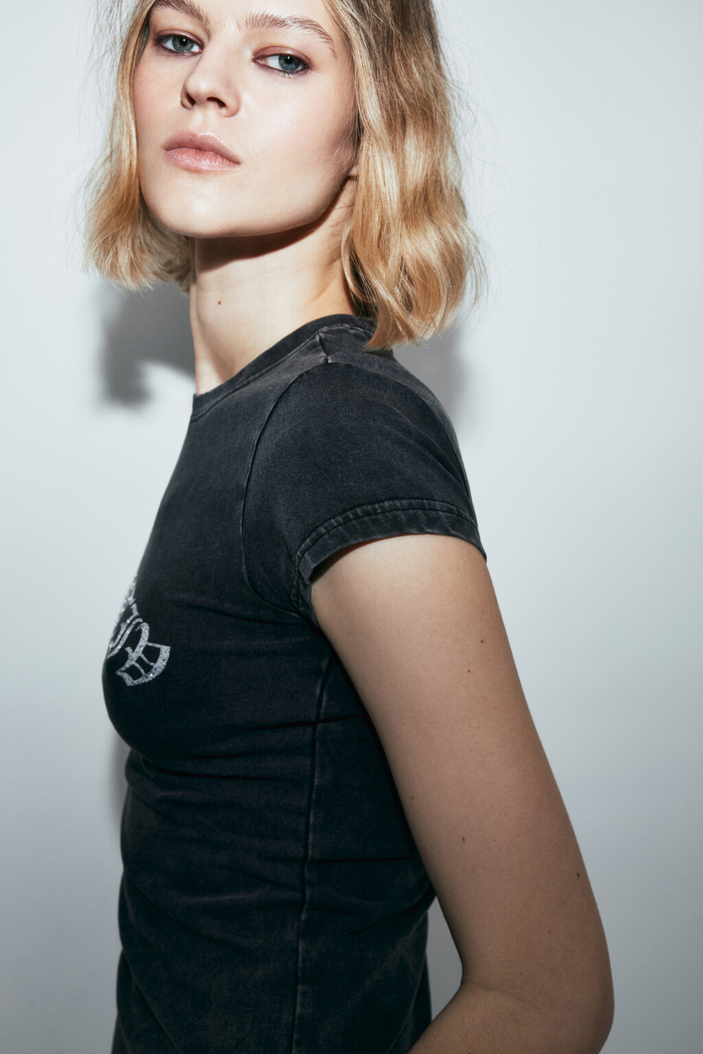 Футболка-топ хлопковая облегающая с принтом - цвет черный - 6