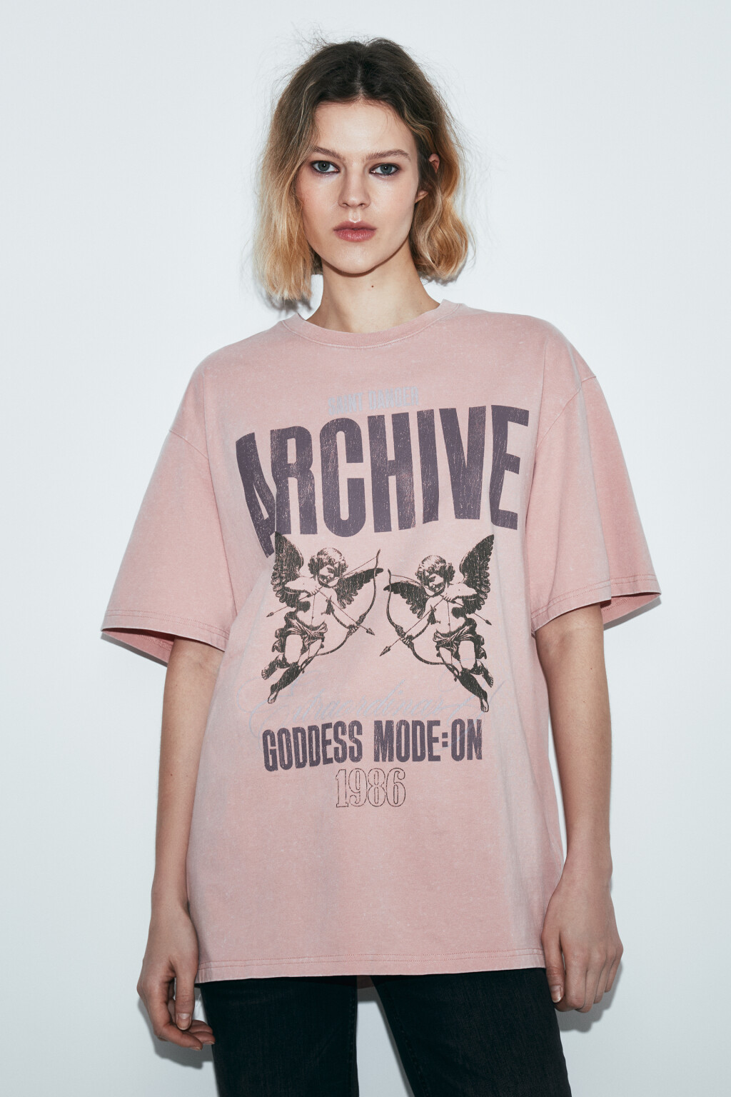 Футболка хлопковая oversize с принтом и варкой - цвет розовый - 2