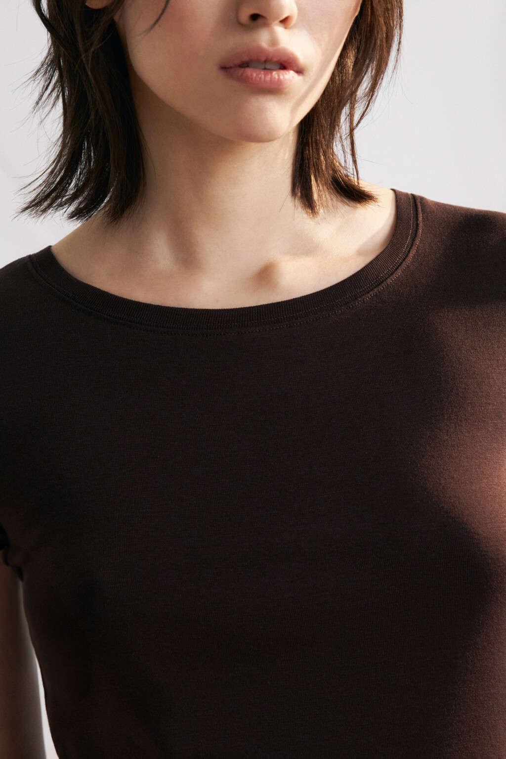 Футболка облегающая хлопковая базовая - цвет коричневый - 5