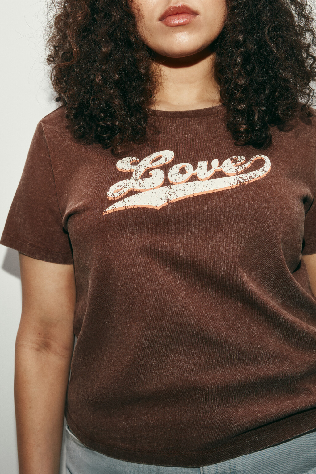Футболка прямая с принтом - цвет коричневый - 2