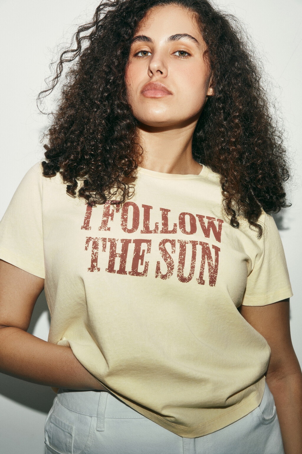 Футболка прямая с принтом - цвет желтый - 1