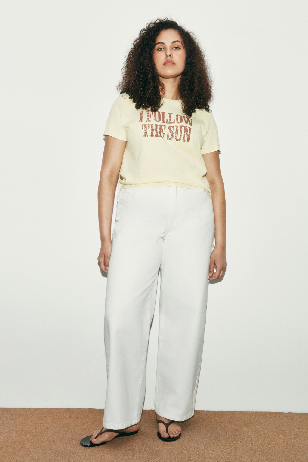 Футболка прямая с принтом - цвет желтый - 4