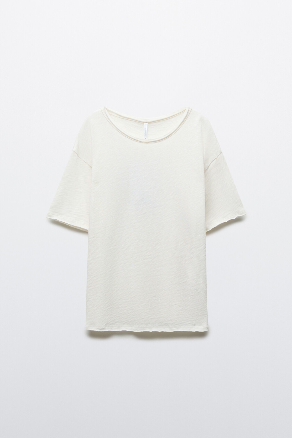 Футболка хлопковая с открытыми срезами - цвет молочный - 7