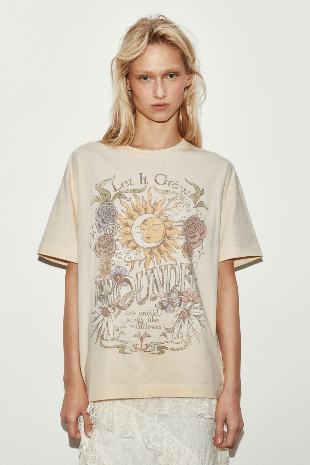 Футболка хлопковая с принтом и вареным эффектом - цвет бежевый - 2