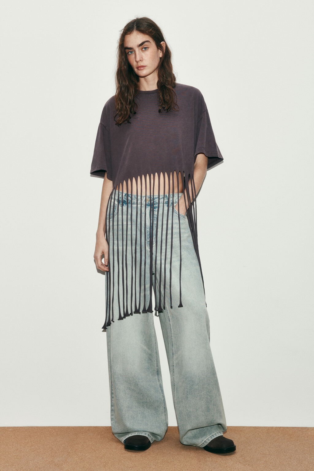 Футболка-топ с длинной бахромой - цвет коричневый - 4