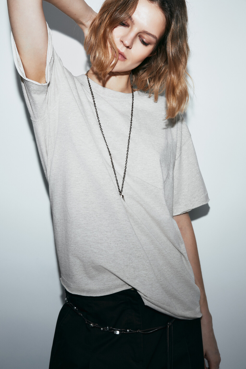 Футболка хлопковая с нагрудным карманом - цвет серый - 2