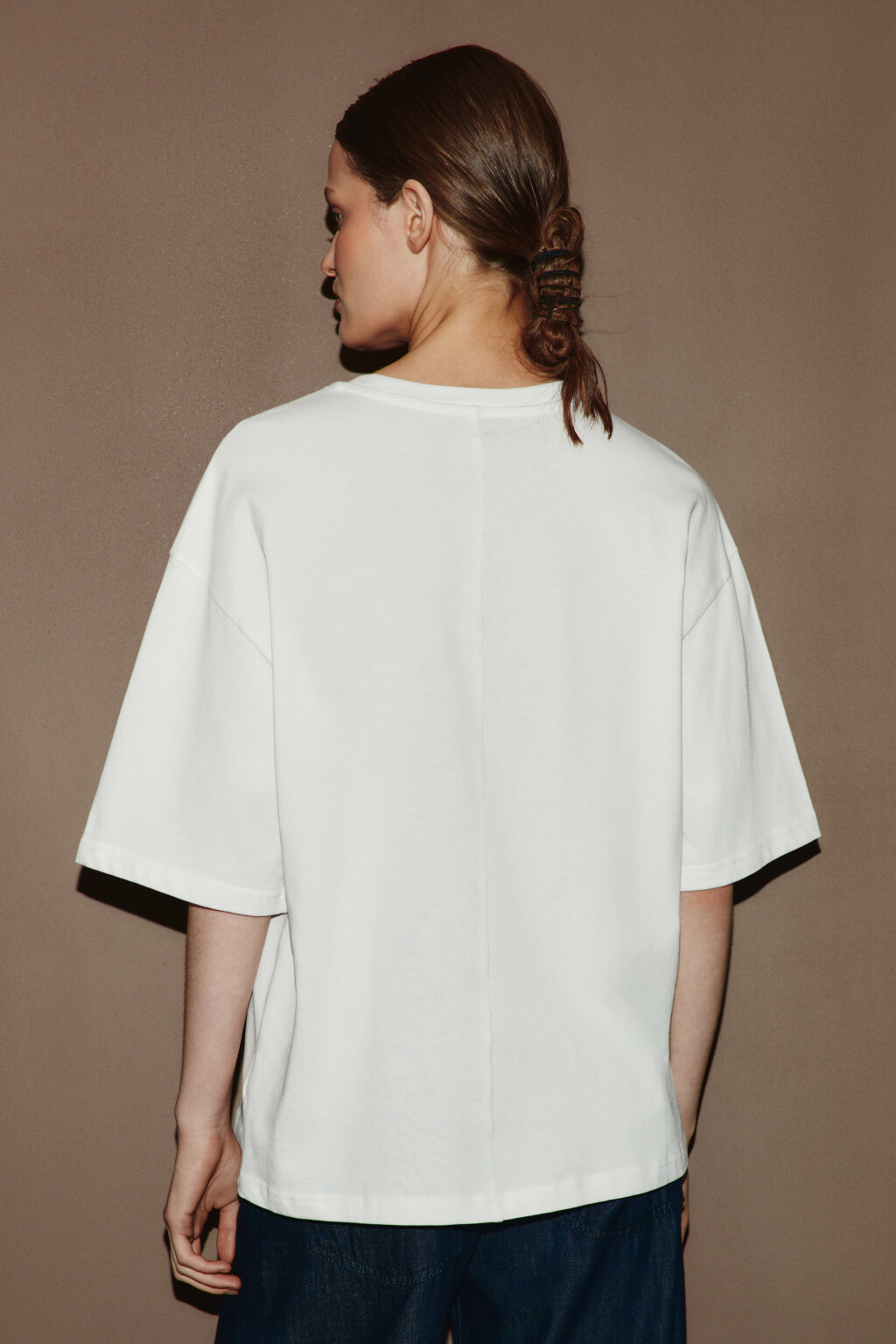 Футболка хлопковая оверсайз со складками - цвет белый - 3