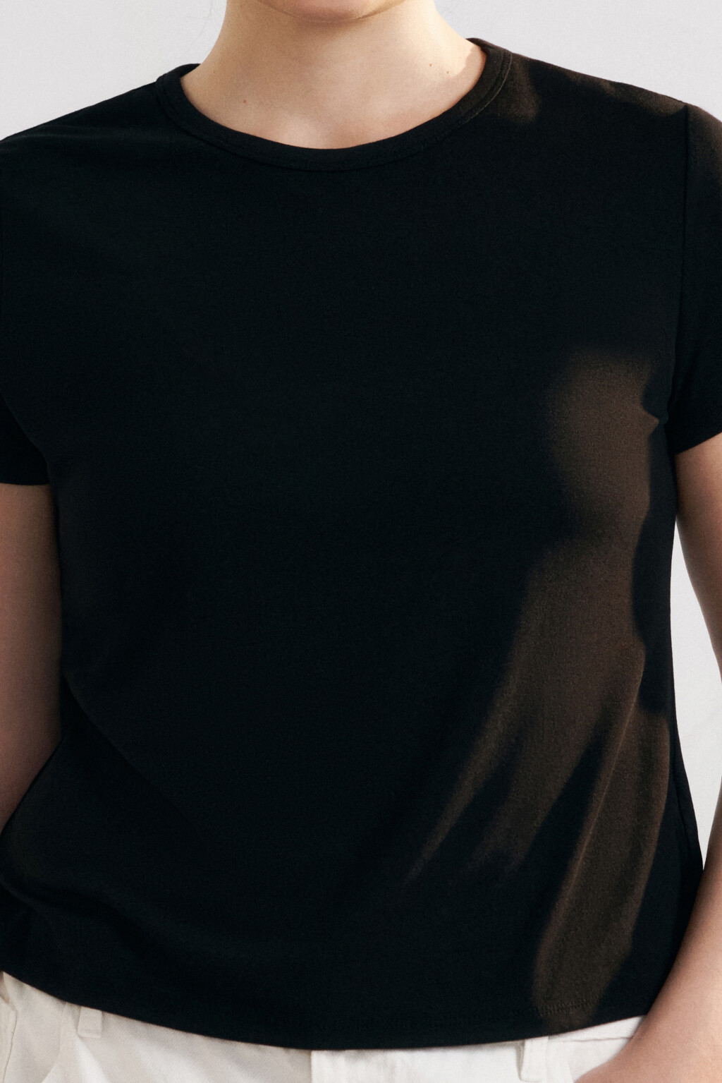 Футболка облегающая вискозная базовая - цвет черный - 1