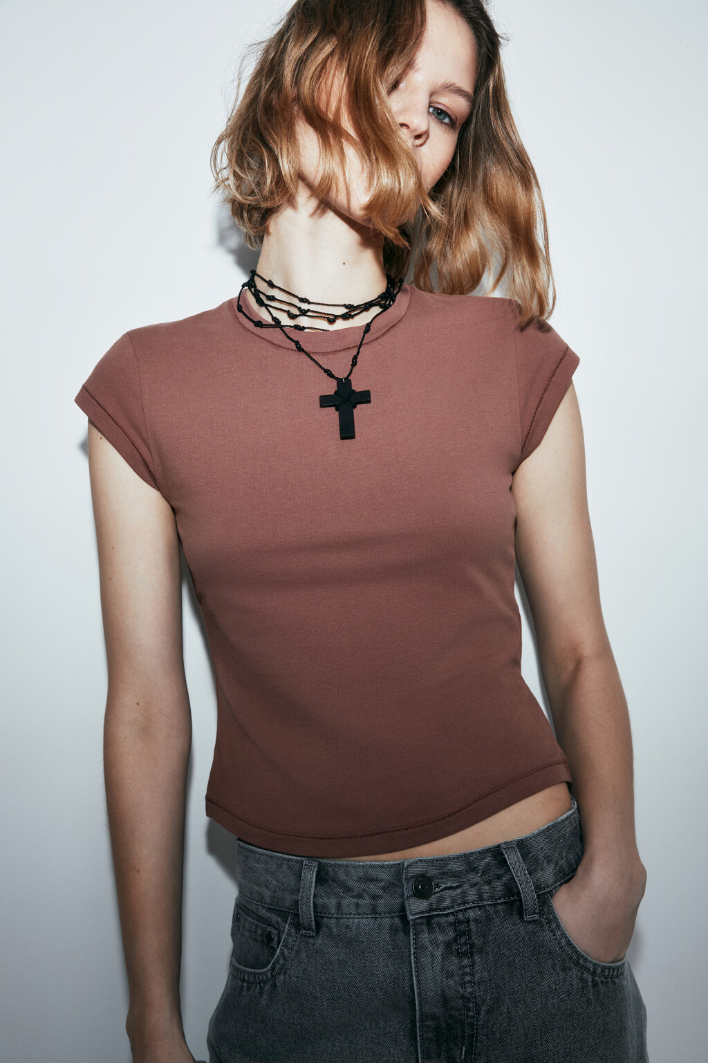 Футболка хлопковая облегающая с пич-эффектом - цвет бежевый - 1