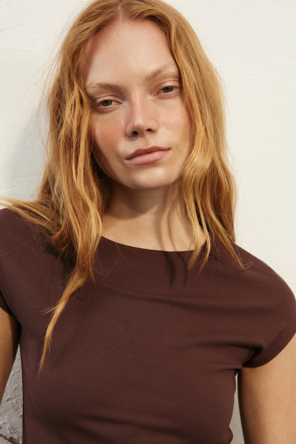 Футболка-топ облегающая вискозная с коротким рукавом - цвет коричневый - 5