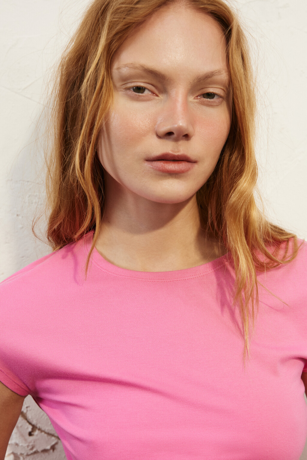 Футболка-топ облегающая вискозная с коротким рукавом - цвет розовый - 5