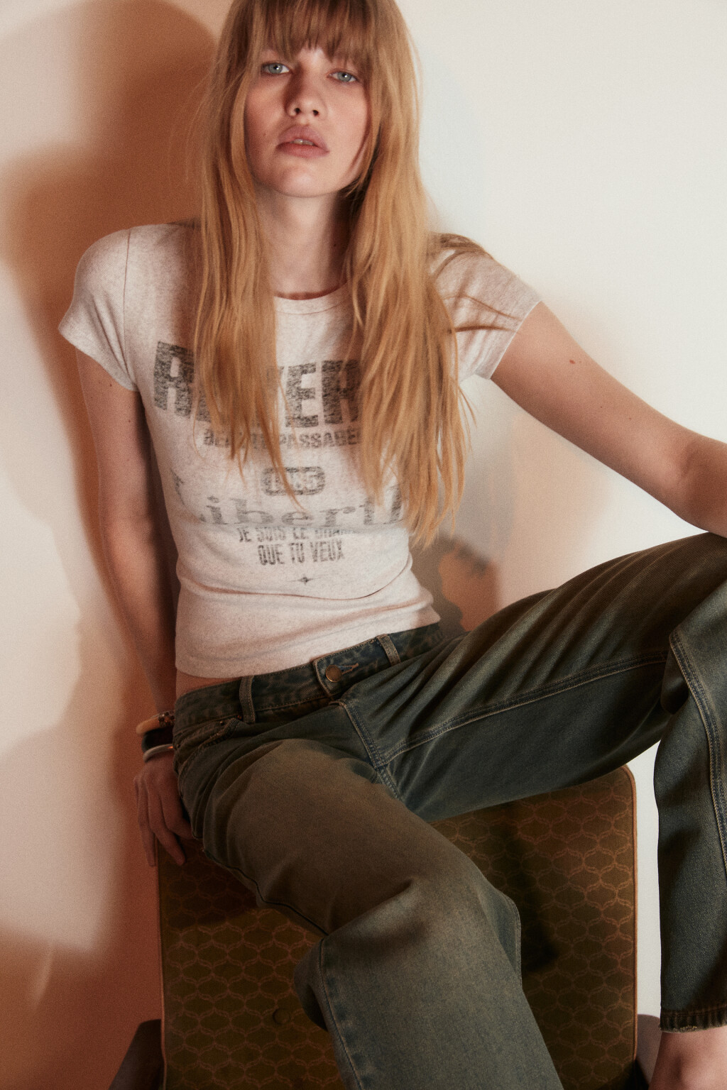 Футболка хлопковая облегающая с принтом - цвет серый - 1