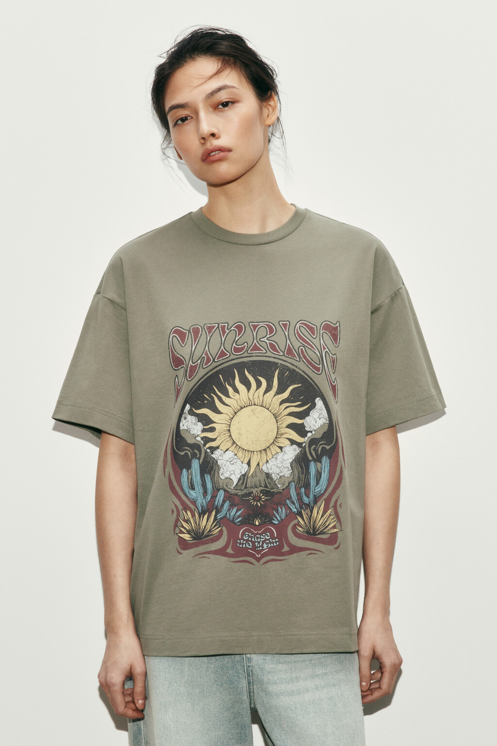 Футболка хлопковая оверсайз с принтом - цвет зеленый - 2