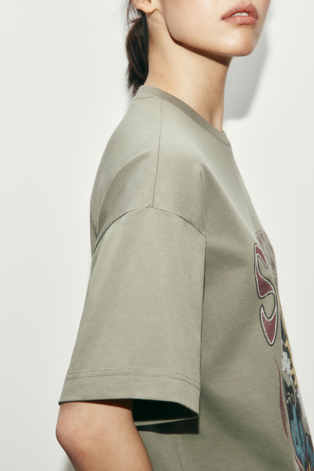 Футболка хлопковая оверсайз с принтом - цвет зеленый - 6